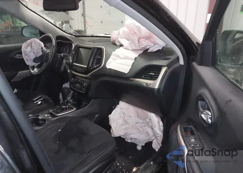 2017 Jeep Cherokee Latitude 4X4 from USA, damaged, VIN 1C4PJMCB8HW625769